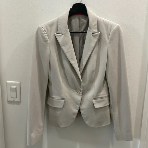 Express - Picture 1 of 6